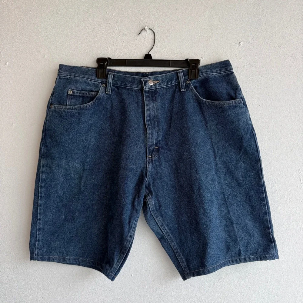 Wrangler hero authentic